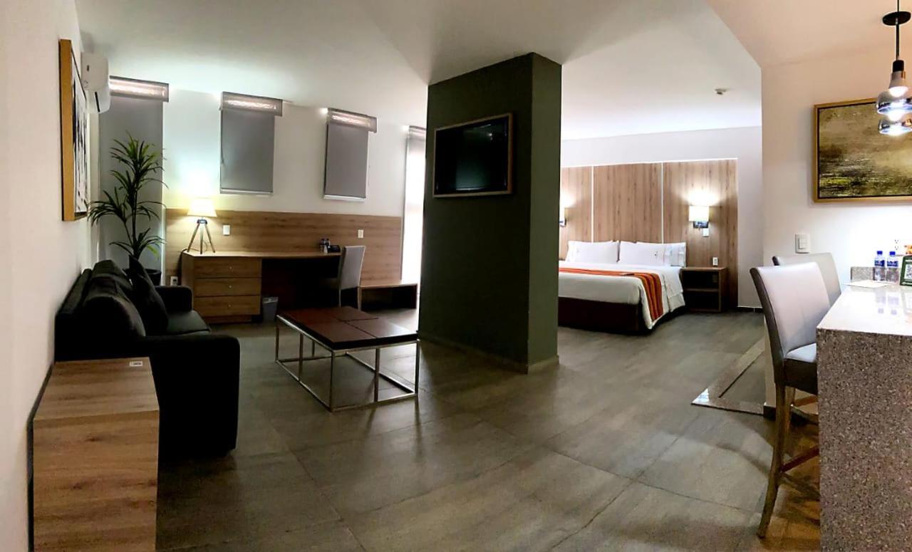 Hangar Inn Guadalajara Aeropuerto San Jose del Castillo Zewnętrze zdjęcie