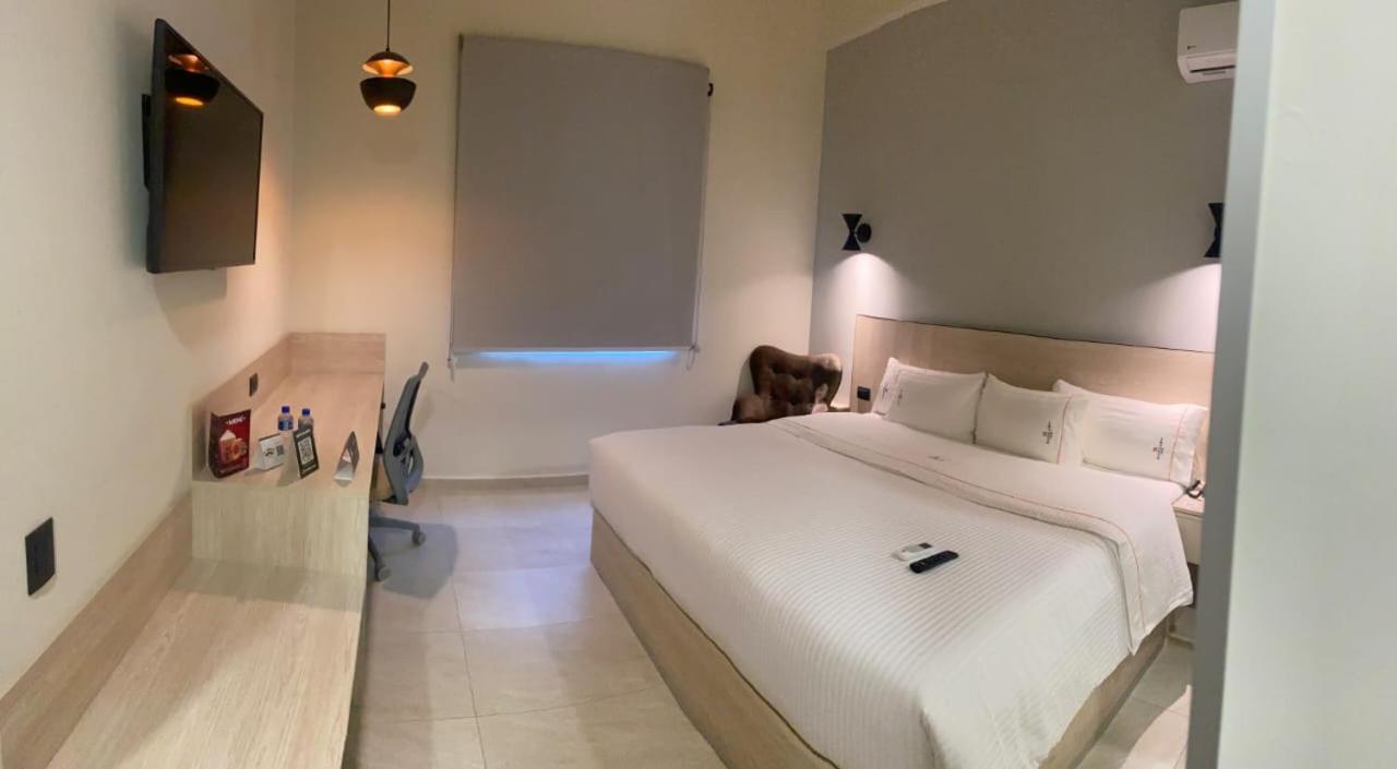 Hangar Inn Guadalajara Aeropuerto San Jose del Castillo Zewnętrze zdjęcie