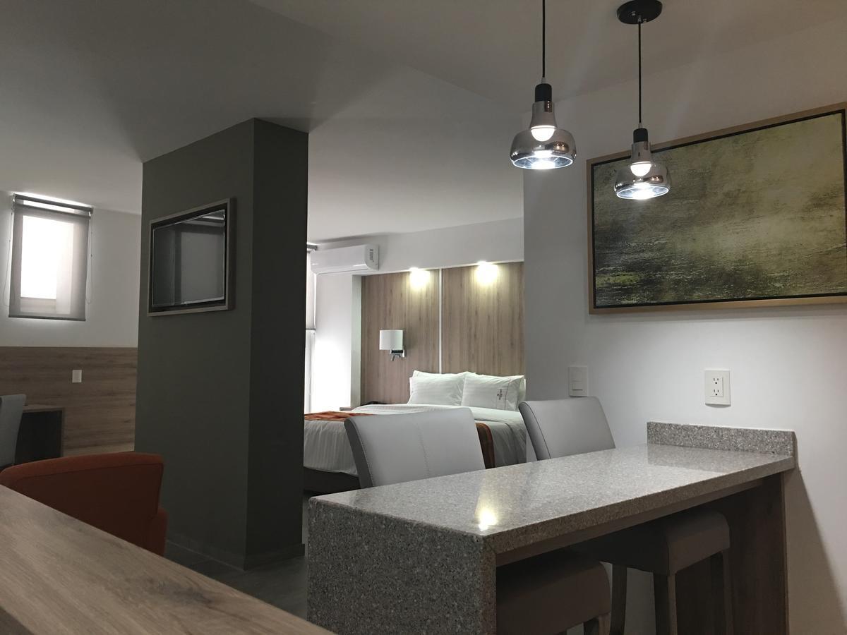 Hangar Inn Guadalajara Aeropuerto San Jose del Castillo Zewnętrze zdjęcie