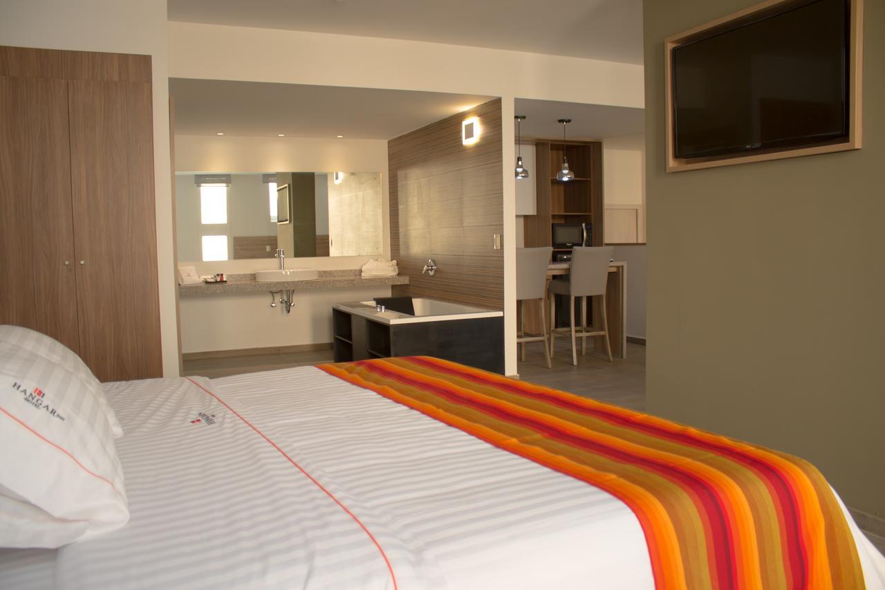 Hangar Inn Guadalajara Aeropuerto San Jose del Castillo Zewnętrze zdjęcie
