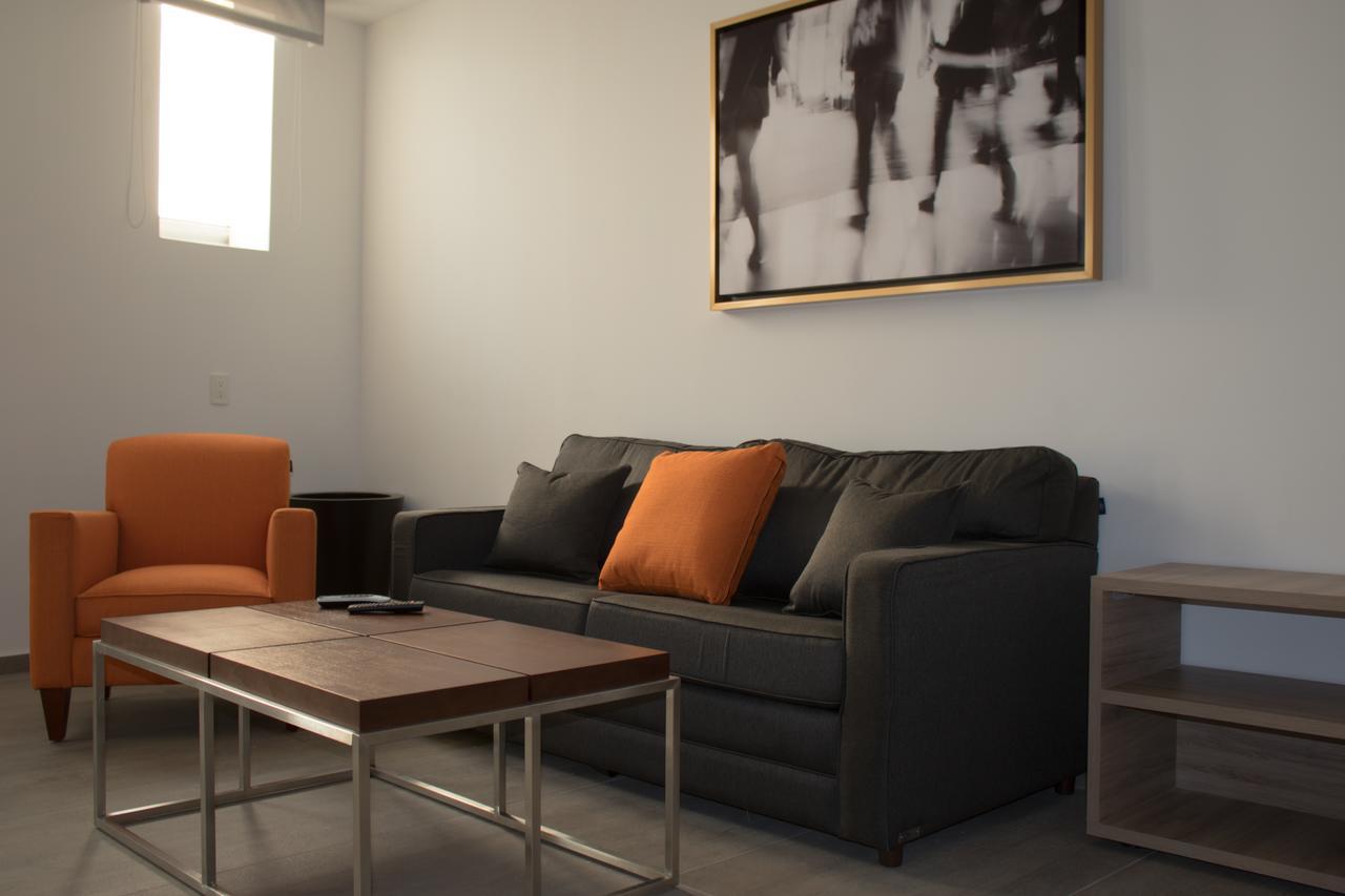 Hangar Inn Guadalajara Aeropuerto San Jose del Castillo Zewnętrze zdjęcie